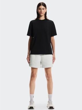 On Running Club Collective Black Short Sleeve Tee Small BNWT
